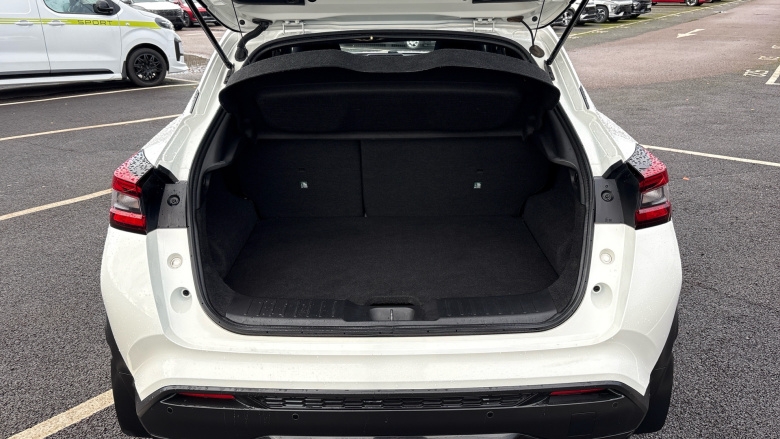 Nissan Juke 1.0 DiG-T N-Connecta 5dr Petrol Hatchback